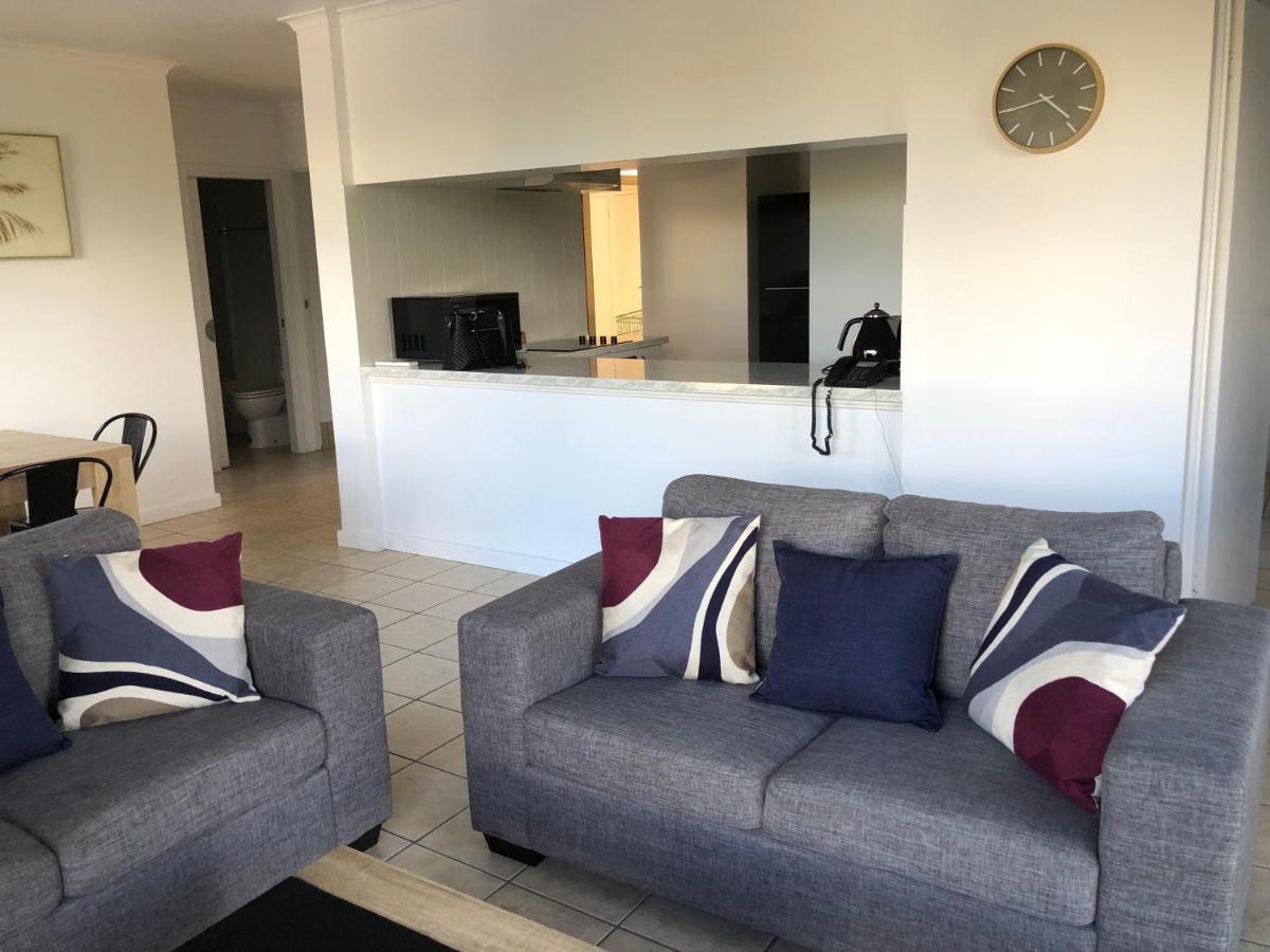 Coral Towers Holiday Suites Кернс Екстер'єр фото