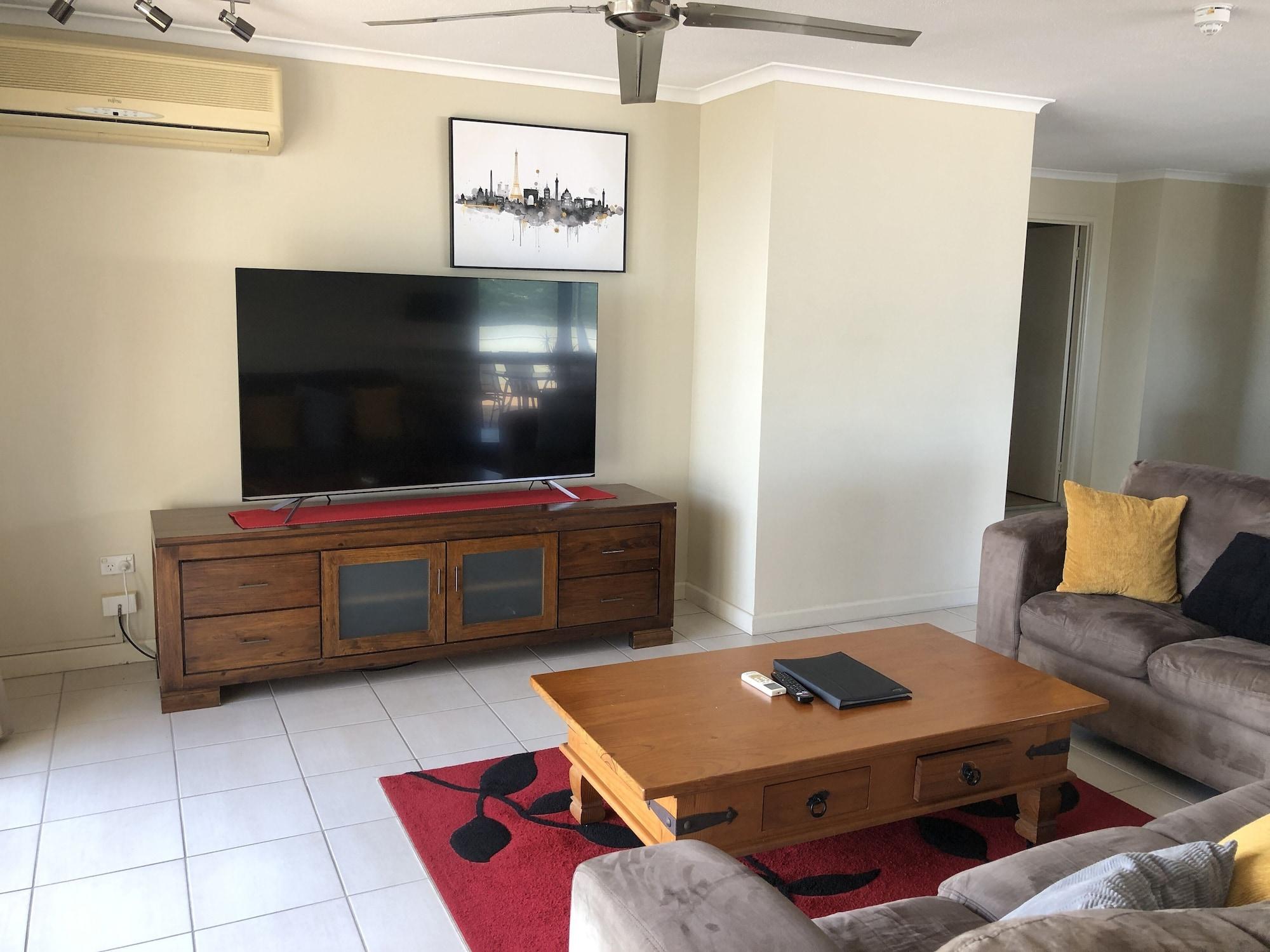 Coral Towers Holiday Suites Кернс Екстер'єр фото