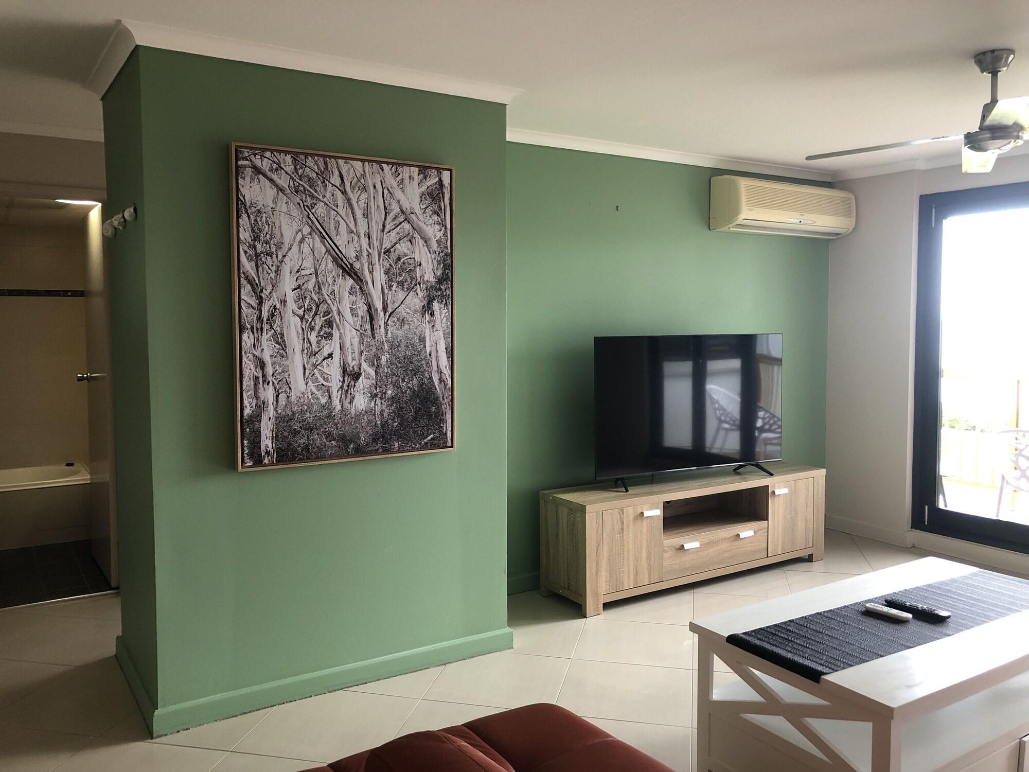 Coral Towers Holiday Suites Кернс Екстер'єр фото