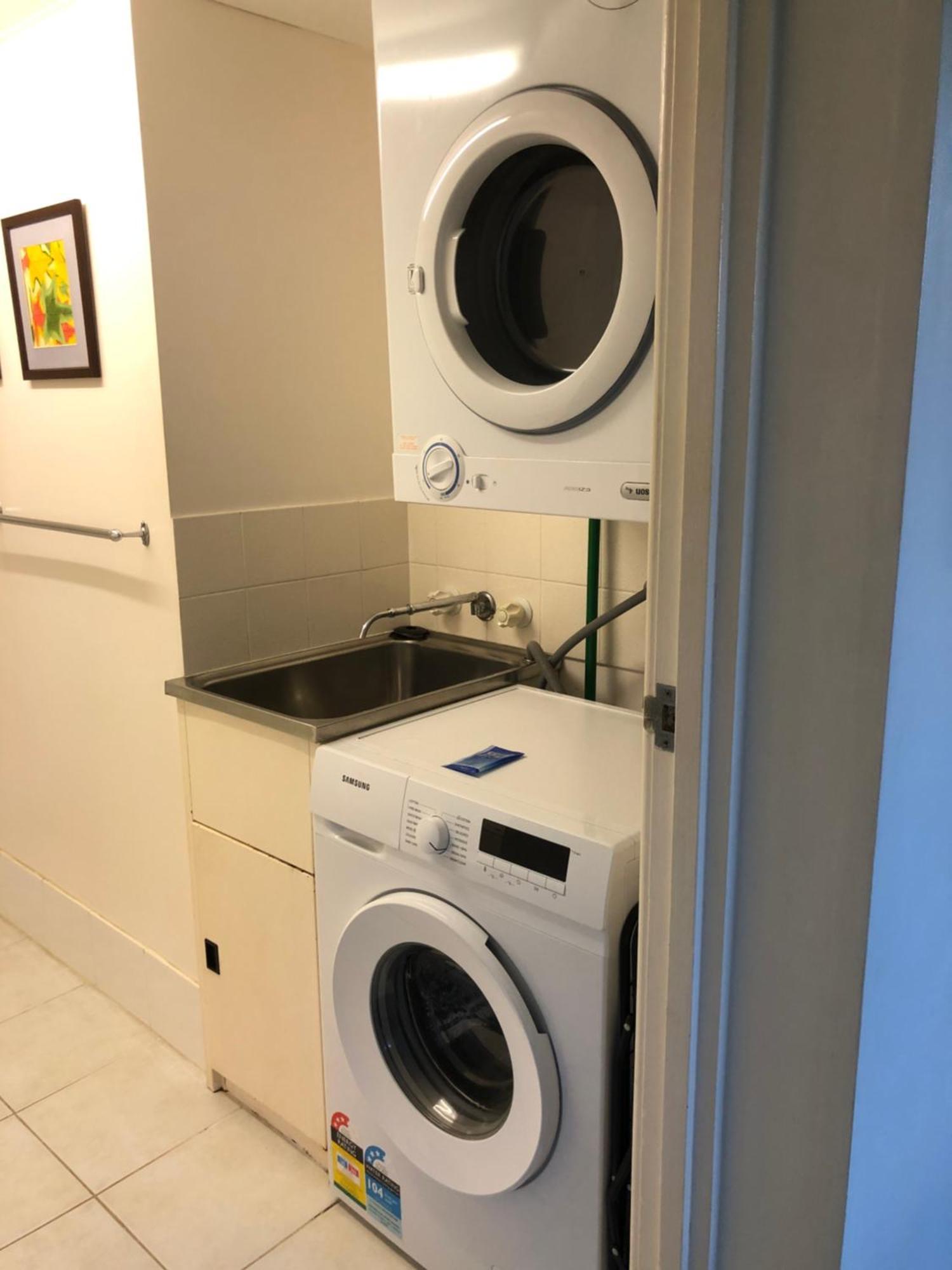 Coral Towers Holiday Suites Кернс Екстер'єр фото